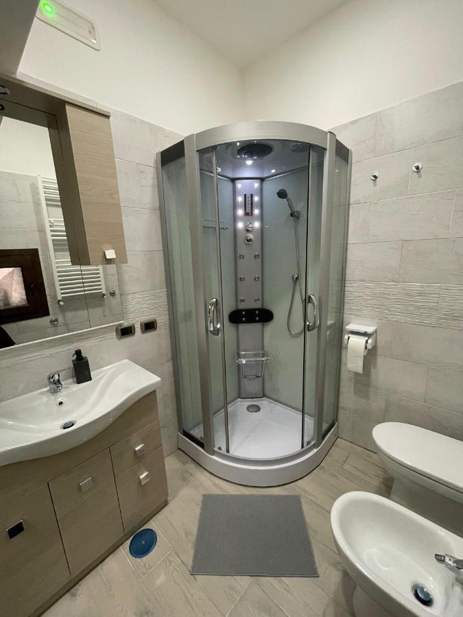 נאפולי Casa Vacanze Luisa מראה חיצוני תמונה
