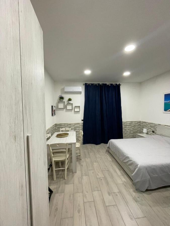 נאפולי Casa Vacanze Luisa מראה חיצוני תמונה