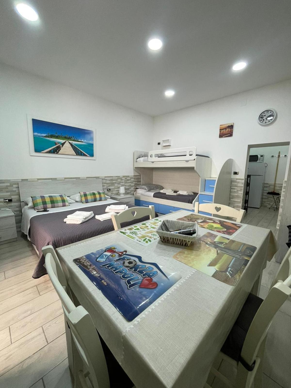 נאפולי Casa Vacanze Luisa מראה חיצוני תמונה